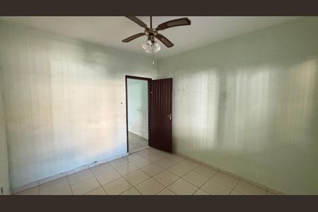 Casa à venda com 98m², 2 quartos e 2 vagasQuarto 1