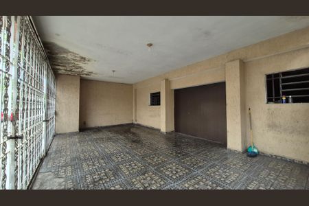 Casa à venda com 400m², 3 quartos e 8 vagas Casa à venda com 400m², 3 quartos e 8 vagasGaragem