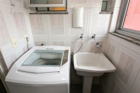 Apartamento à venda com 60m², 2 quartos e 2 vagas Apartamento à venda com 60m², 2 quartos e 2 vagasÁrea de Serviço