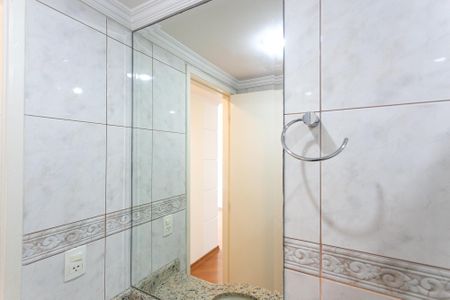Apartamento à venda com 60m², 2 quartos e 2 vagas Apartamento à venda com 60m², 2 quartos e 2 vagasBanheiro Social