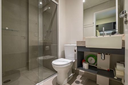 Studio para alugar com 21m², 1 quarto e sem vaga Studio para alugar com 21m², 1 quarto e sem vagaBanheiro