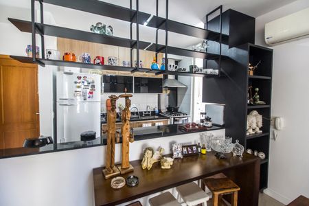 Apartamento à venda com 100m², 3 quartos e 2 vagas Apartamento à venda com 100m², 3 quartos e 2 vagasCozinha