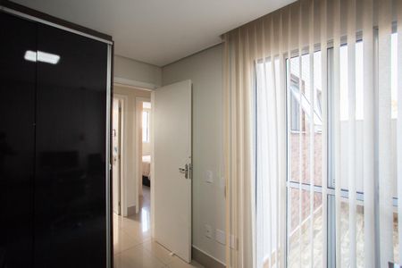 Apartamento à venda com 106m², 3 quartos e 1 vagaQuarto 2