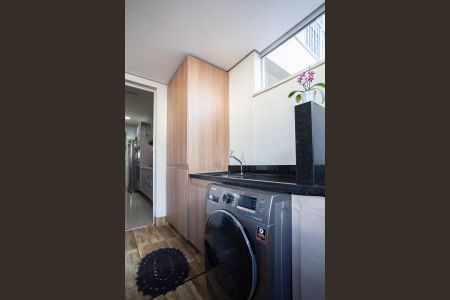 Apartamento à venda com 106m², 3 quartos e 1 vagaÁrea de Serviço