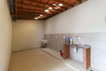Casa à venda com 120m², 2 quartos e 1 vagaÁrea de Serviço