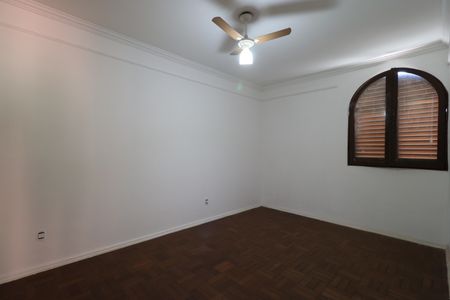 Casa para alugar com 276m², 3 quartos e 4 vagasQuarto 1