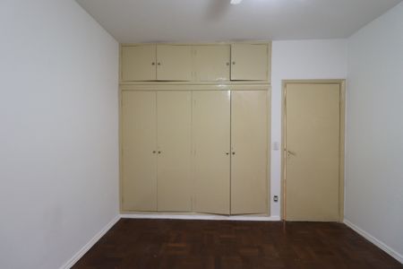 Casa para alugar com 276m², 3 quartos e 4 vagasQuarto 2