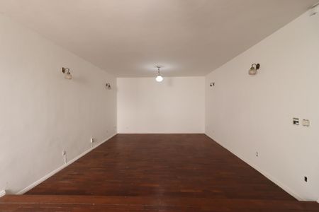 Casa para alugar com 276m², 3 quartos e 4 vagasSala