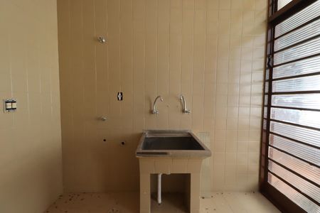 Casa para alugar com 276m², 3 quartos e 4 vagasÁrea de Serviço