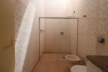 Casa para alugar com 276m², 3 quartos e 4 vagasBanheiro