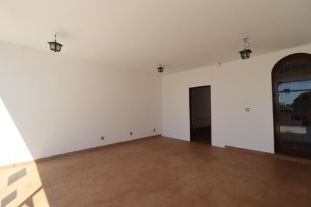 Casa para alugar com 276m², 3 quartos e 4 vagasGaragem