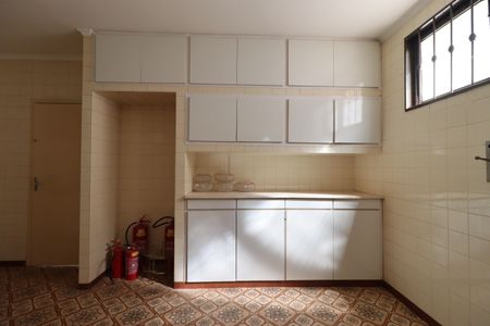 Casa para alugar com 276m², 3 quartos e 4 vagasCozinha