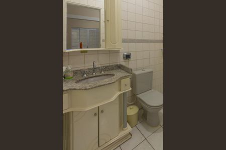 Casa à venda com 290m², 3 quartos e 2 vagas Casa à venda com 290m², 3 quartos e 2 vagasBanheiro 3