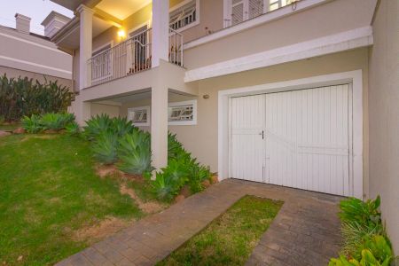 Casa à venda com 290m², 3 quartos e 2 vagas Casa à venda com 290m², 3 quartos e 2 vagasGaragem