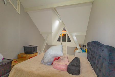 Casa à venda com 290m², 3 quartos e 2 vagas Casa à venda com 290m², 3 quartos e 2 vagasQuarto 2