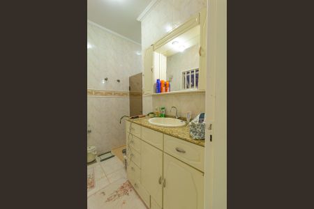 Casa à venda com 290m², 3 quartos e 2 vagas Casa à venda com 290m², 3 quartos e 2 vagasBanheiro da Suíte