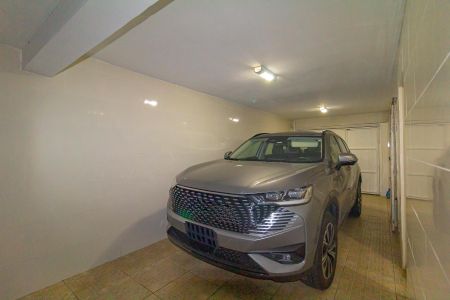 Casa à venda com 290m², 3 quartos e 2 vagas Casa à venda com 290m², 3 quartos e 2 vagasGaragem