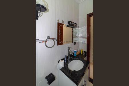 Casa à venda com 118m², 3 quartos e 2 vagasBanheiro da Suíte