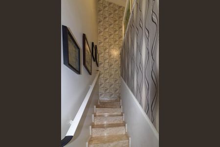 Casa à venda com 118m², 3 quartos e 2 vagasCorredor