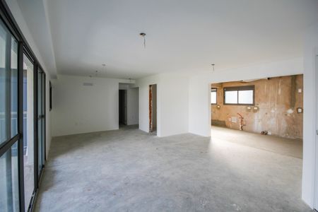 Sala de apartamento à venda com 3 quartos, 152m² em City América, São Paulo