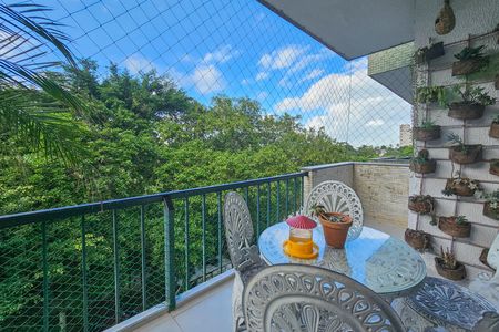 Apartamento para alugar com 220m², 3 quartos e 2 vagasVaranda