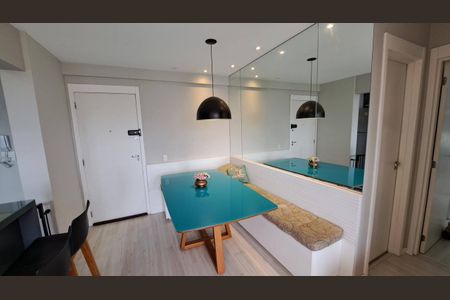 Sala de apartamento para alugar com 2 quartos, 58m² em Del Castilho, Rio de Janeiro