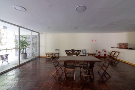 Apartamento à venda com 100m², 2 quartos e 1 vagaÁrea comum - Salão de festas