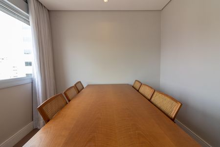 Apartamento à venda com 100m², 2 quartos e 1 vagaSala de Jantar