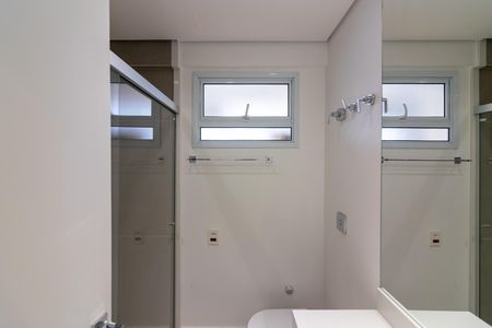 Apartamento à venda com 100m², 2 quartos e 1 vagaBanheiro da Suíte