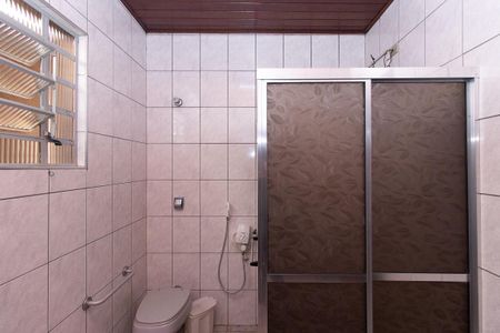 Casa à venda com 330m², 3 quartos e 7 vagasBanheiro Social