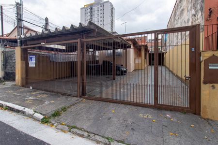 Casa à venda com 330m², 3 quartos e 7 vagasFachada