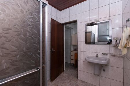 Casa à venda com 330m², 3 quartos e 7 vagasBanheiro Social