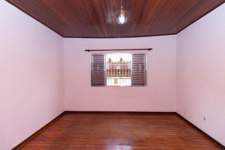 Casa à venda com 330m², 3 quartos e 7 vagasSuíte
