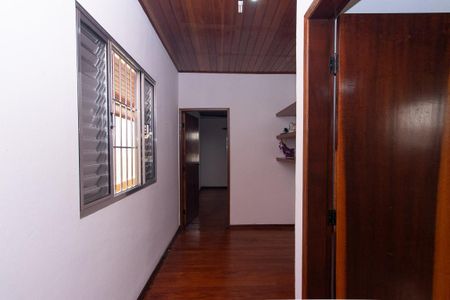 Casa à venda com 330m², 3 quartos e 7 vagasHall