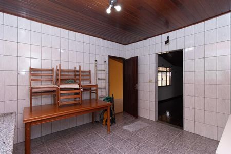 Casa à venda com 330m², 3 quartos e 7 vagasCozinha