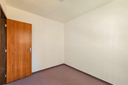 Quarto 1 de apartamento para alugar com 2 quartos, 44m² em Solar do Barreiro, Belo Horizonte