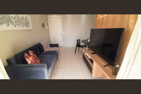 Apartamento à venda com 52m², 2 quartos e 1 vagaSala