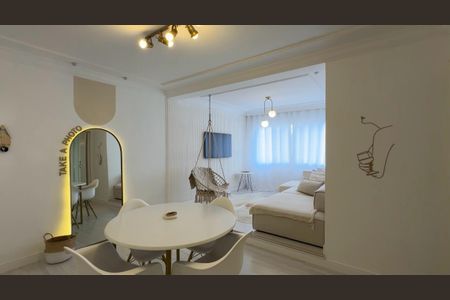 Apartamento à venda com 85m², 3 quartos e 1 vaga Apartamento à venda com 85m², 3 quartos e 1 vagaSala