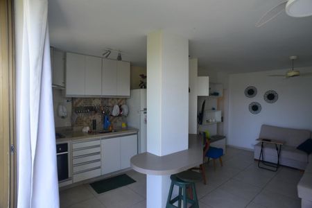 Sala de apartamento à venda com 2 quartos, 70m² em Barra da Tijuca, Rio de Janeiro