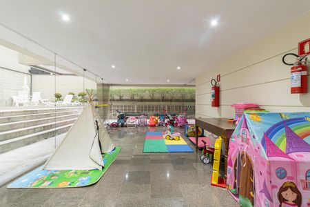 Apartamento para alugar com 98m², 2 quartos e 1 vagaÁrea comum 