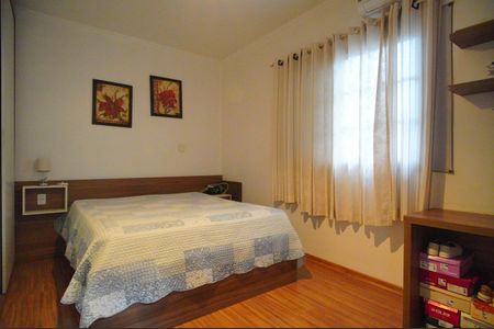 Casa à venda com 150m², 3 quartos e 1 vagaSuíte 3