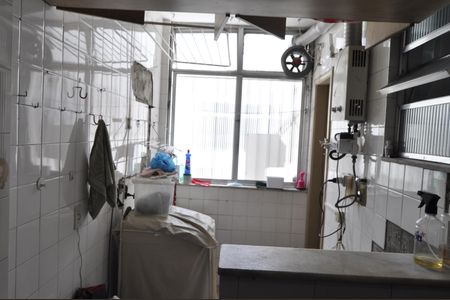 Apartamento para alugar com 78m², 3 quartos e 1 vagaÁrea de Serviço