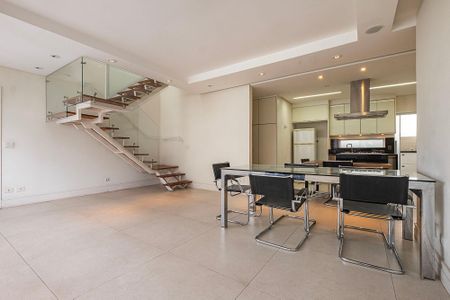 Sala 1 de apartamento à venda com 2 quartos, 240m² em Jardim Paulista, São Paulo