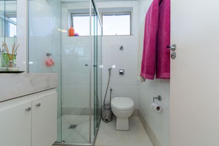 Apartamento à venda com 106m², 3 quartos e 2 vagas Apartamento à venda com 106m², 3 quartos e 2 vagasBanheiro