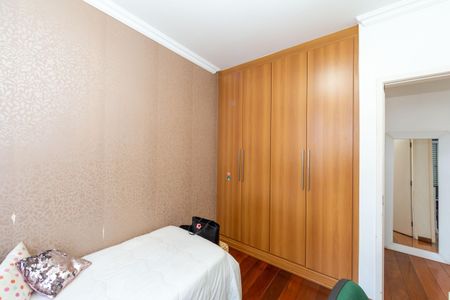 Apartamento à venda com 106m², 3 quartos e 2 vagas Apartamento à venda com 106m², 3 quartos e 2 vagasQuarto 1