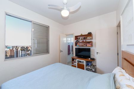 Apartamento à venda com 106m², 3 quartos e 2 vagas Apartamento à venda com 106m², 3 quartos e 2 vagasSuíte