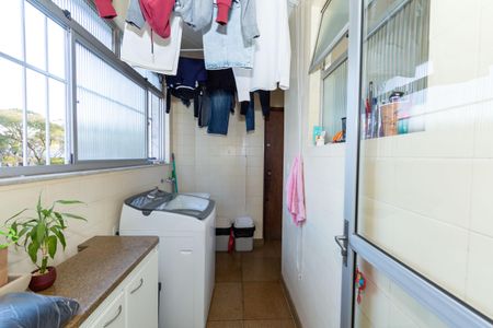 Apartamento à venda com 106m², 3 quartos e 2 vagas Apartamento à venda com 106m², 3 quartos e 2 vagasÁrea de Serviço