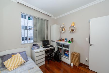 Apartamento à venda com 106m², 3 quartos e 2 vagas Apartamento à venda com 106m², 3 quartos e 2 vagasQuarto 2