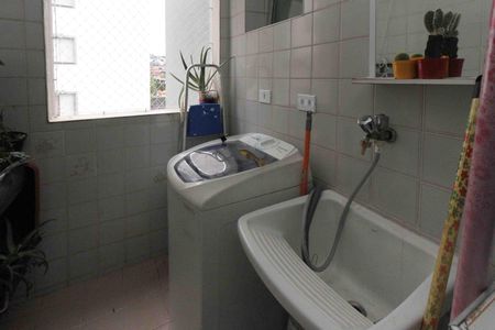 Apartamento à venda com 65m², 3 quartos e 1 vagaÁrea de Serviço