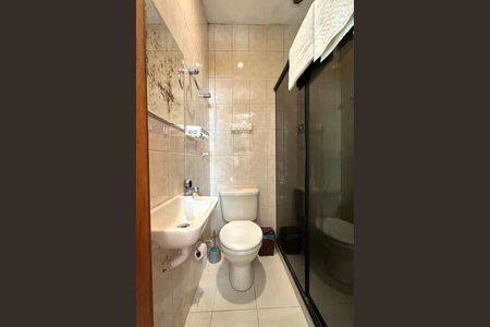 Apartamento à venda com 185m², 4 quartos e 1 vagaBanheiro de Serviço